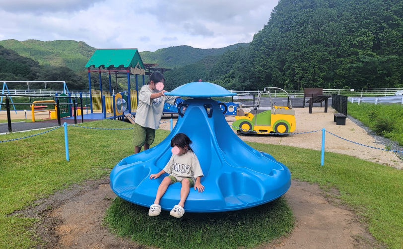 まきのさんの公園　インクルーシブ遊具